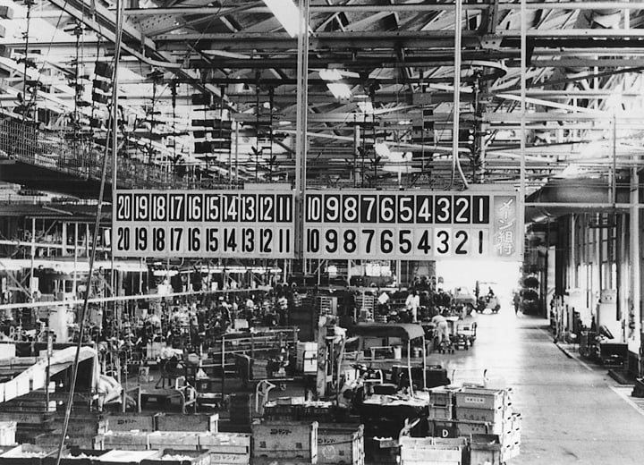 The andon installed in Toyota's Kamigo plant in 1966. It is a large board with a grid of numbers and lights corresponding to different stages of the assembly process.